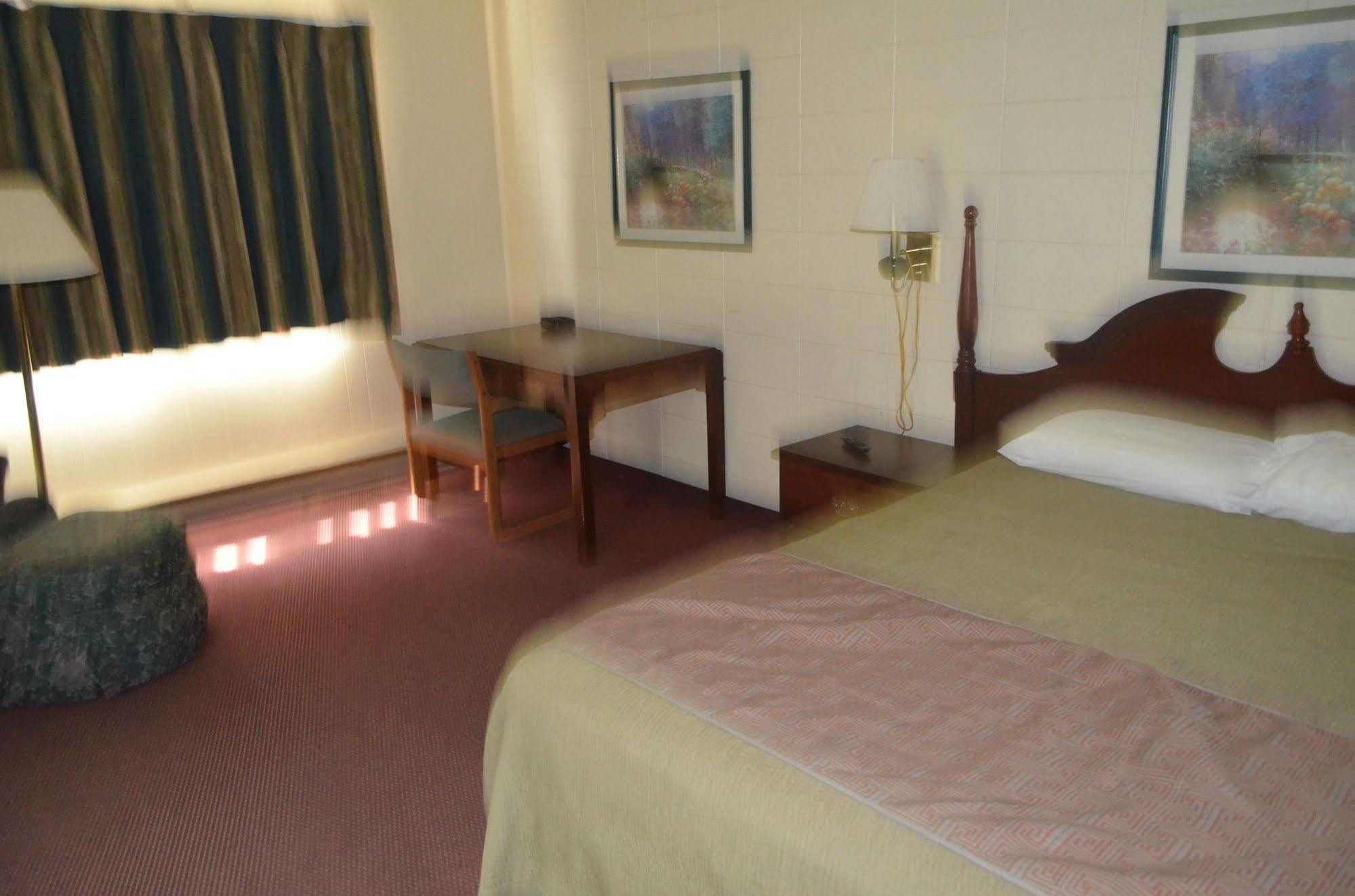 Grand Inn Fargo Esterno foto